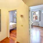 Ele Apartment *
