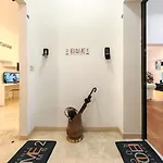Apartment Ele