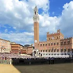 Apartment Ele Siena