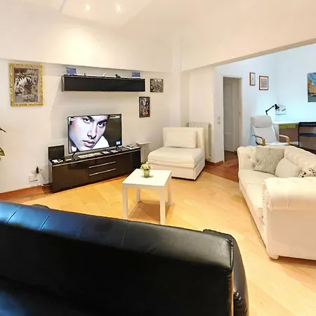Ele Apartment