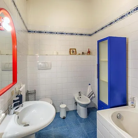 Ele Apartment